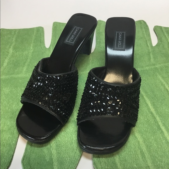 Adorable Sequined Slide On Heels.  China Doll. - Picture 4 of 7